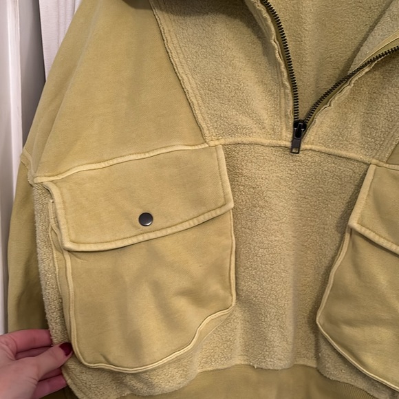 NWT! ✨ Free People Fleece Quarter Zip - Picture 3 of 5